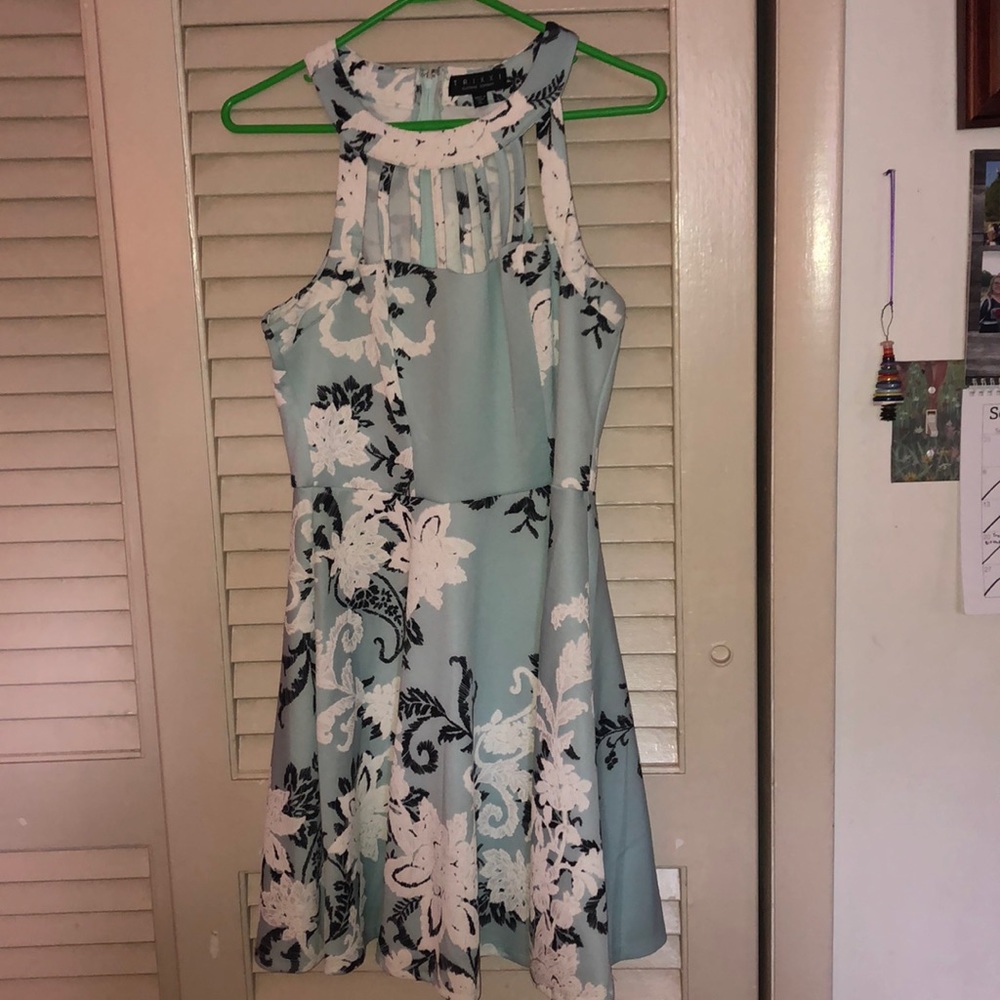 Flora dress